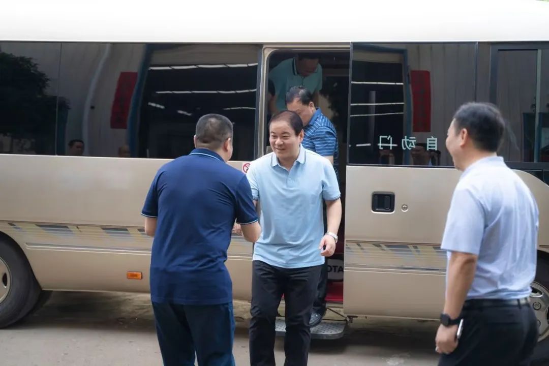 衡陽市委副書記、市長朱健一行赴朝陽集團進行考察